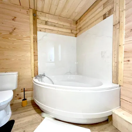 Chalet De 2 Chambres A A 100 M Des Pistes Avec Jardin Amenage Et Wifi * Chastreix